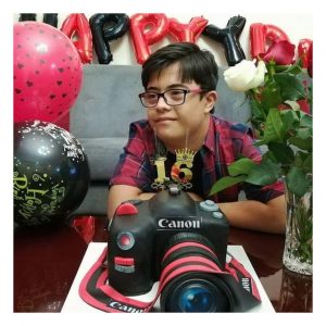 عکس دوم، آقا علی